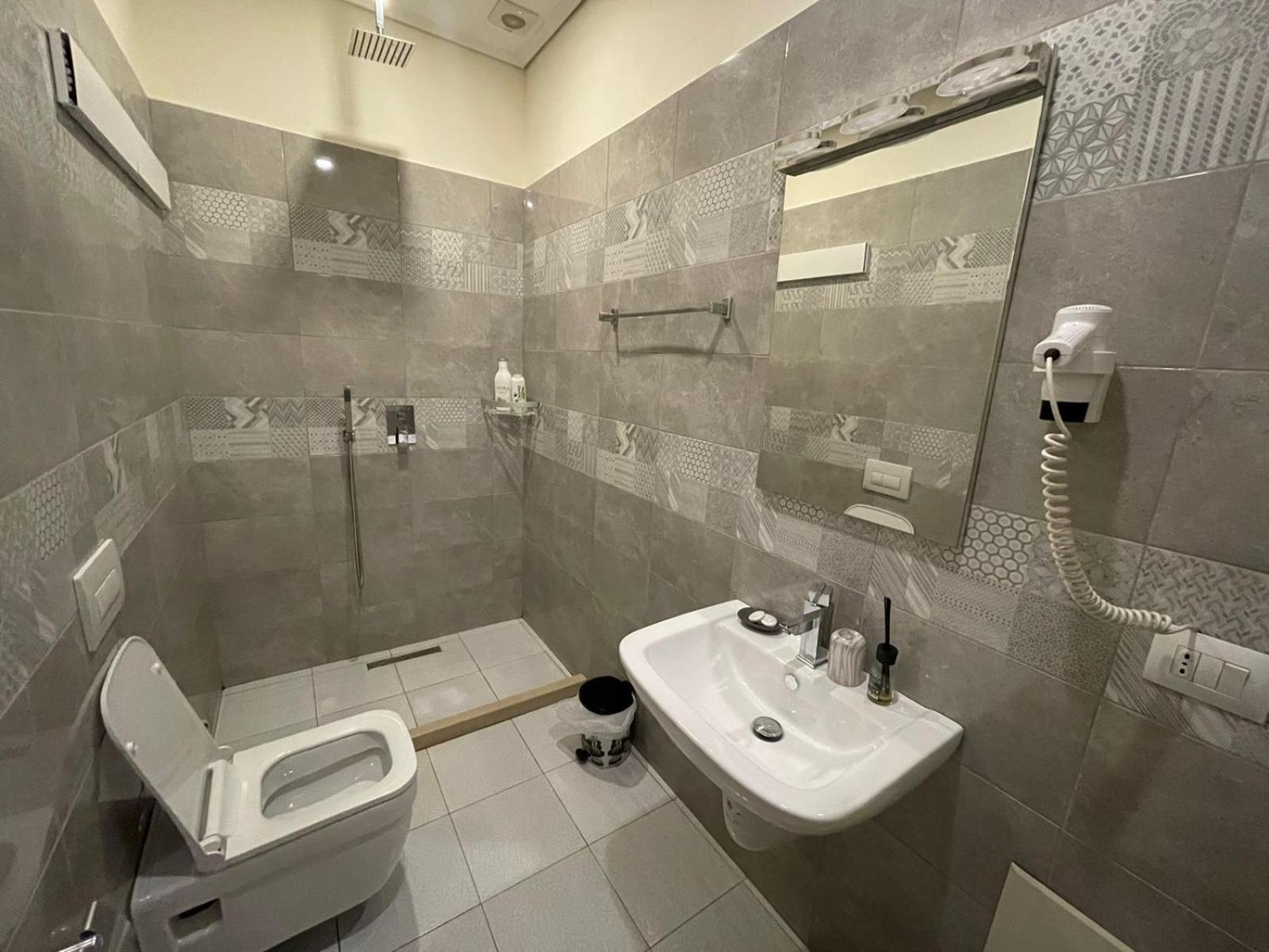 Fa_holidays 3* Vlorë